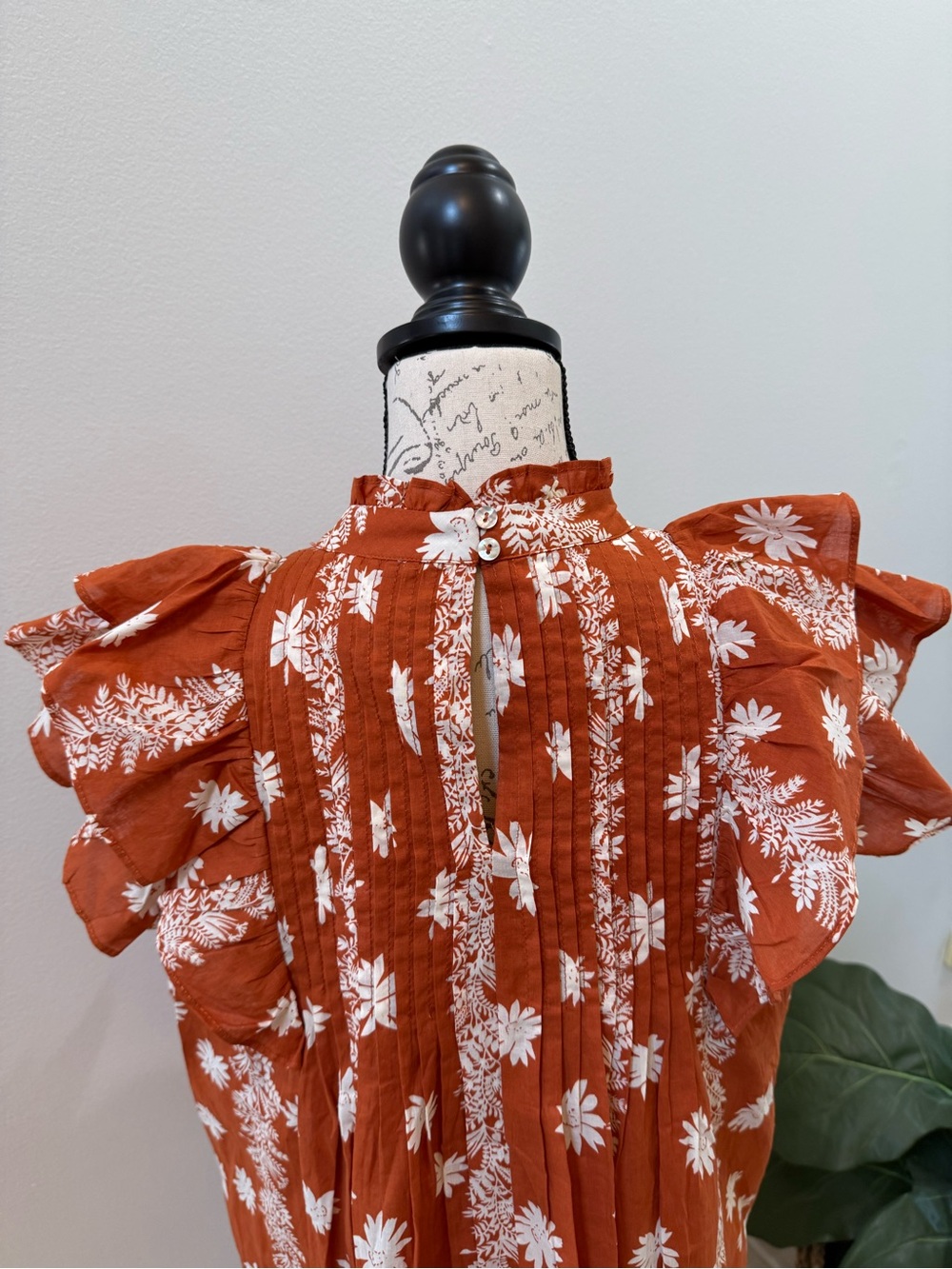 J. Marie NWT Rust Floral Ruffle Sleeve Blouse Medium 100% Cotton Top - Picture 6 of 8